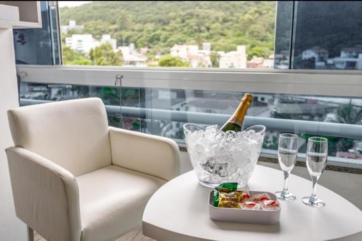 Jurere Summer - Vista Do Mar - Proximo Vila Gastronomica Florianopolis Bilik gambar